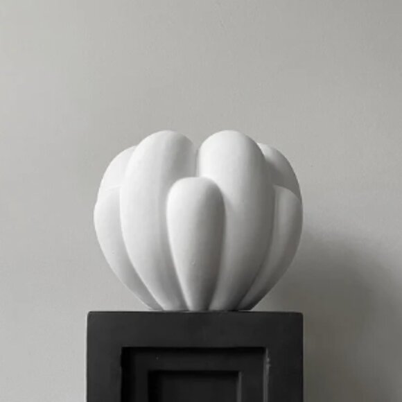 101 Copenhagen Bloom Vase, Mini - Bone White - Picture 3 of 3